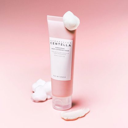 Madagascar Centella Poremizing Deep Cleansing Foam SKIN1004